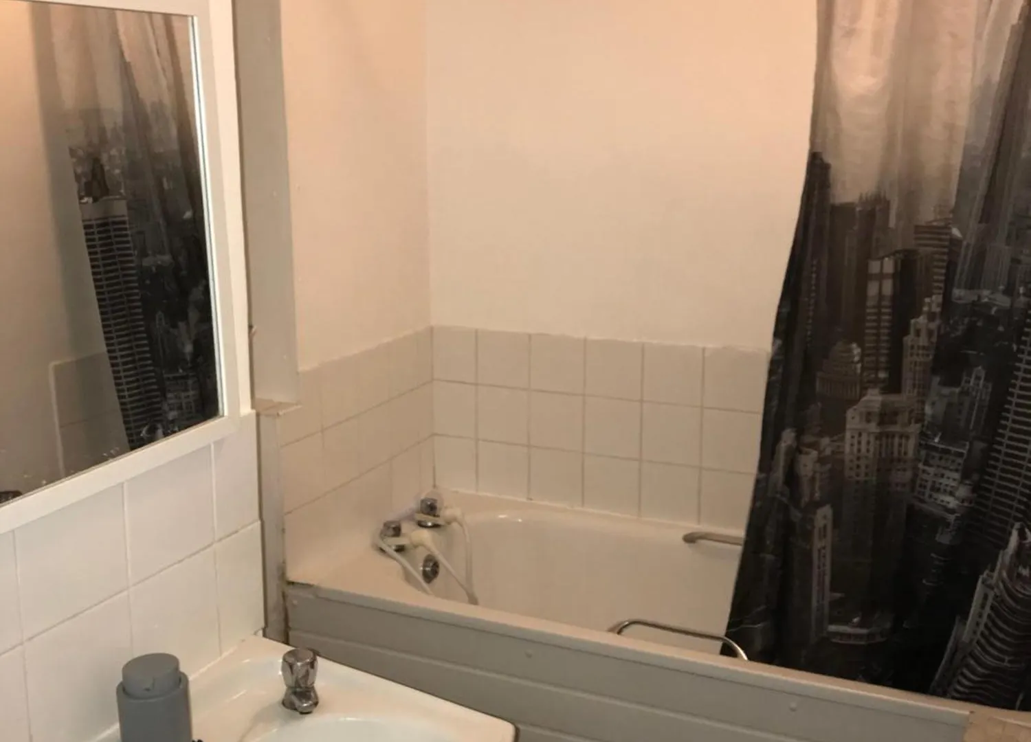 Simple Room Stay London Homestay
